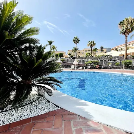 Con Piscina A 7 Min Da Cristianos *